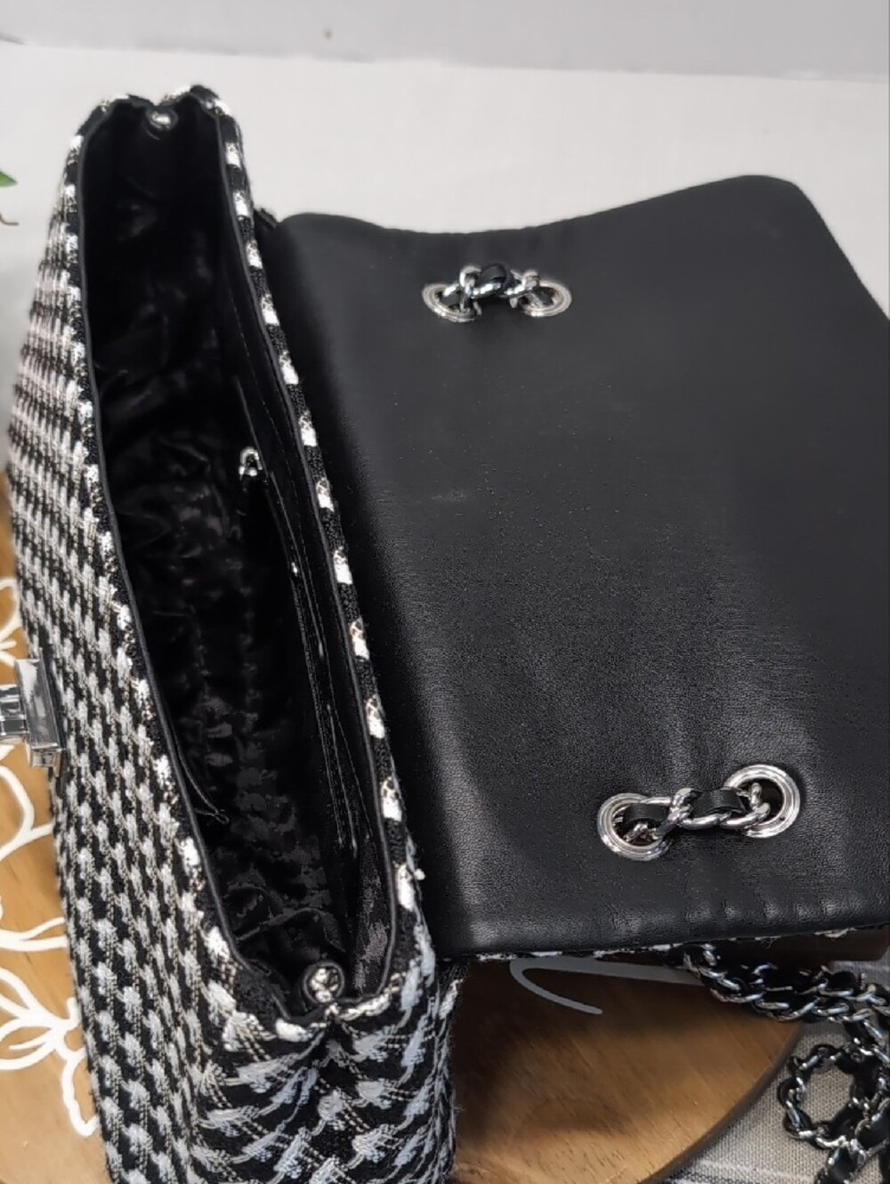 Karl Lagerfeld Agyness Crossbody Bag - Picture 9 of 11